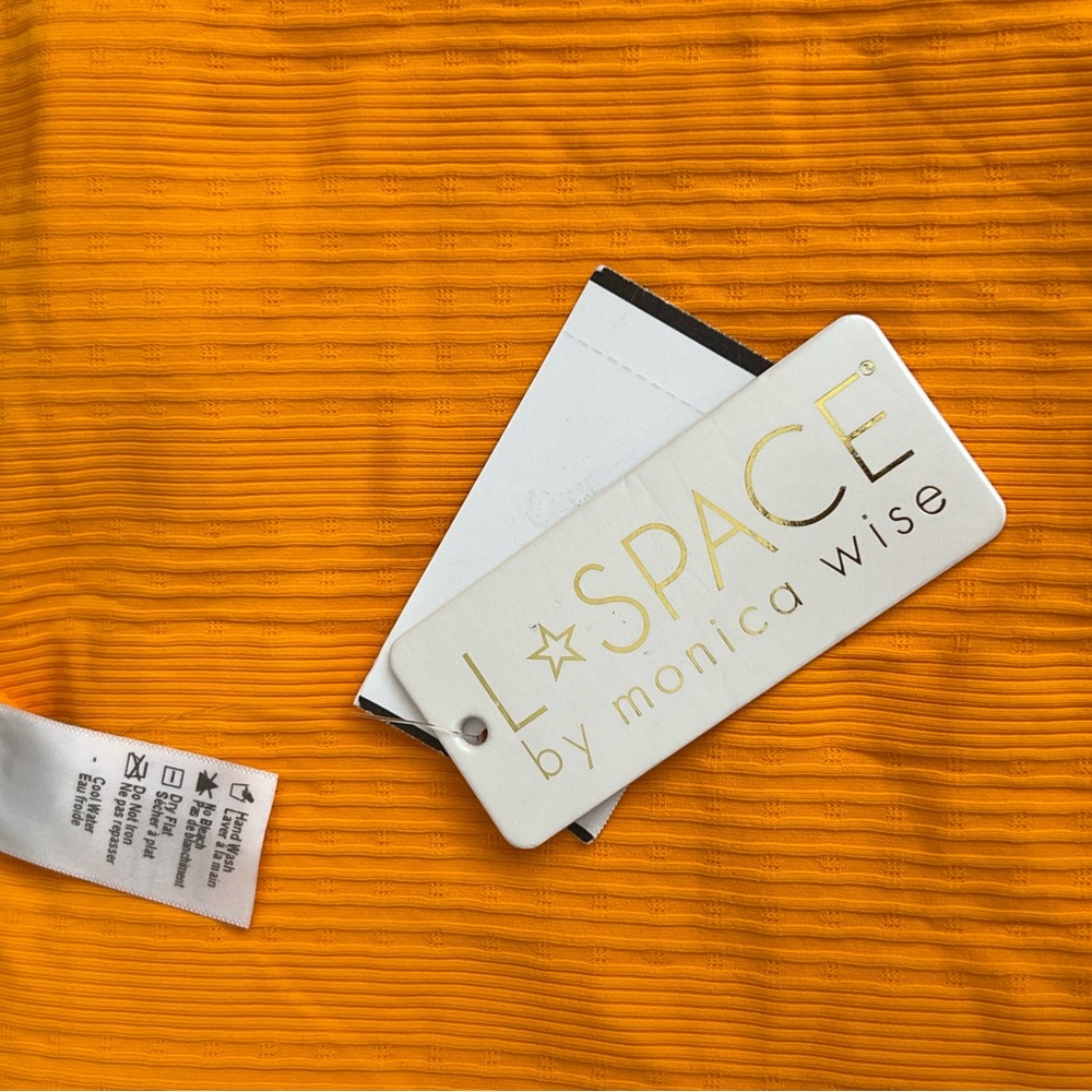 l*space Ribbed One-Piece Swimsuit - Picture 4 of 9